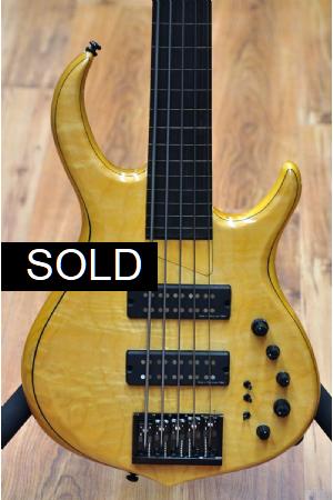 Sire Marcus Miller M7-5 2nd Gen Fretless Natural Ebony Sire Marcus Miller M7-5 2nd Gen Fretless Natural Ebony